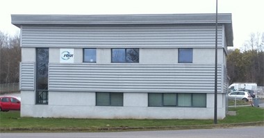 saur-pluguffan-bureau-entrepôt