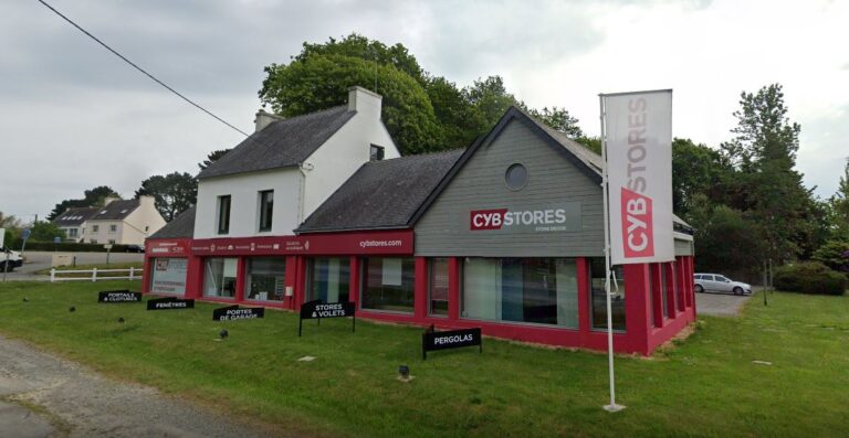 local-commercial-quimper-cybstores