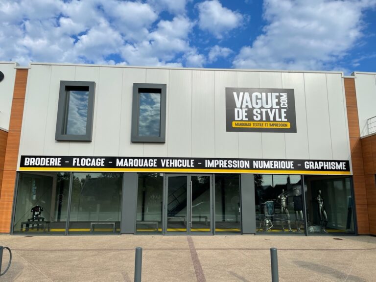 local commercial vague de style fouesnant pleuven